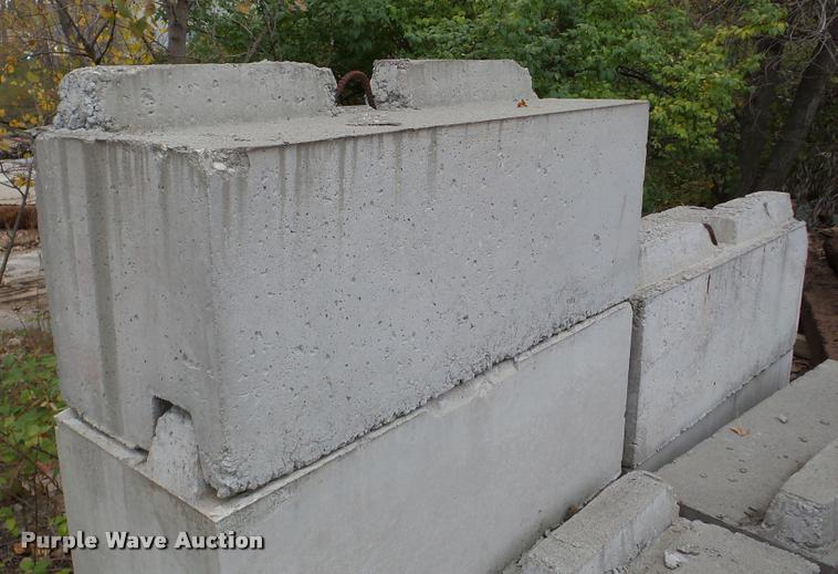 image for item DA2930 (20) wall blocks