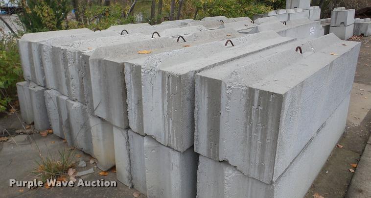 image for item DA2931 (22) wall blocks