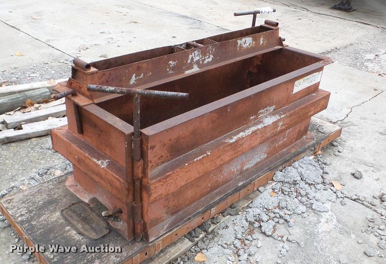 image for item DA2933 Wall block forms