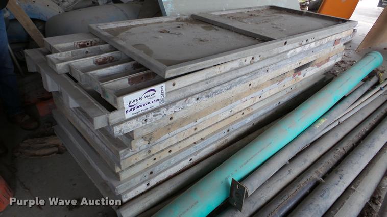 image for item DA2939 Concrete forms