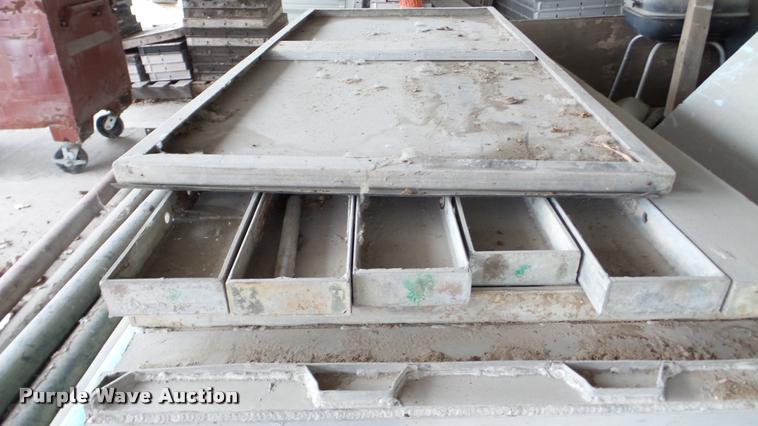 image for item DA2939 Concrete forms