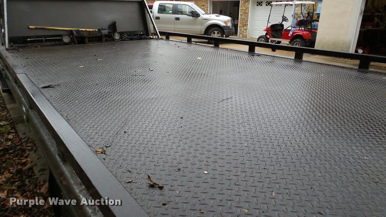 image for item DA8911 2009 GMC C5500 rollback truck