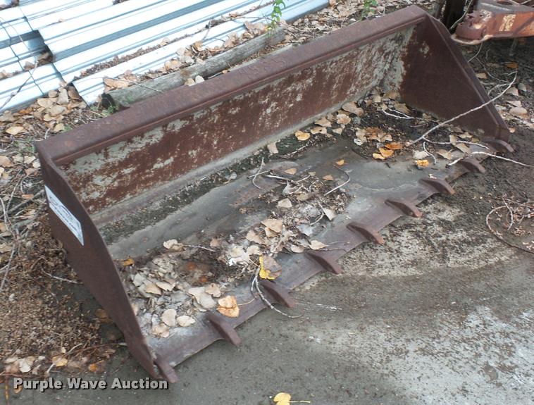 image for item L4388 Skid steer bucket