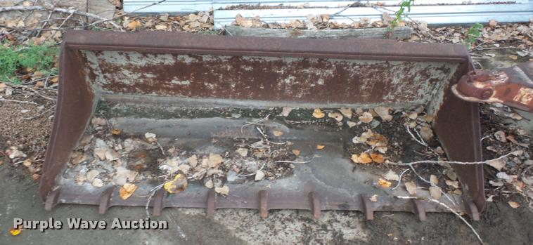 image for item L4388 Skid steer bucket