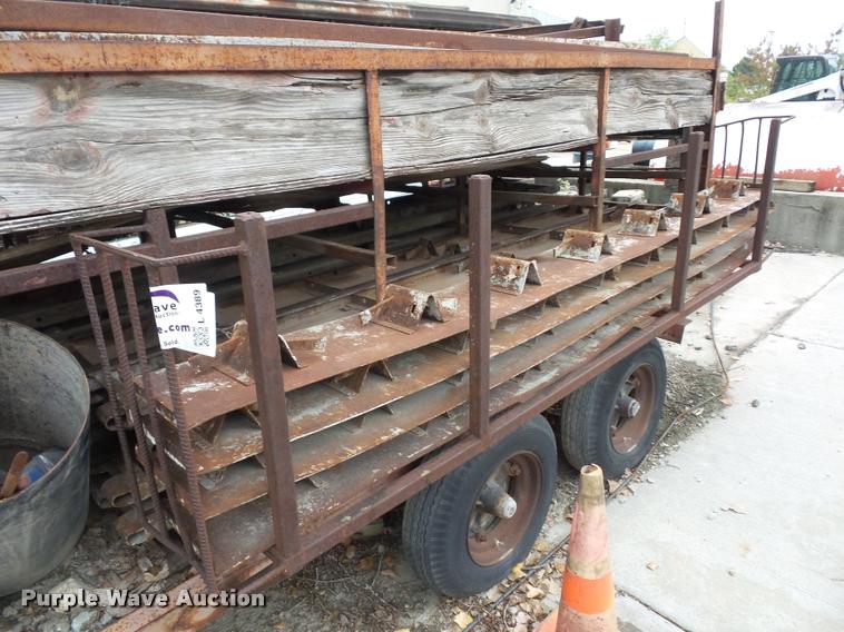 image for item L4389 (53) concrete curb forms