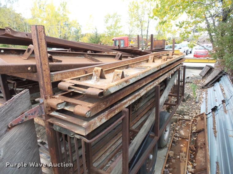 image for item L4389 (53) concrete curb forms