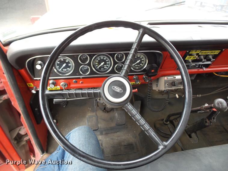 image for item L4390 1975 Ford fire truck