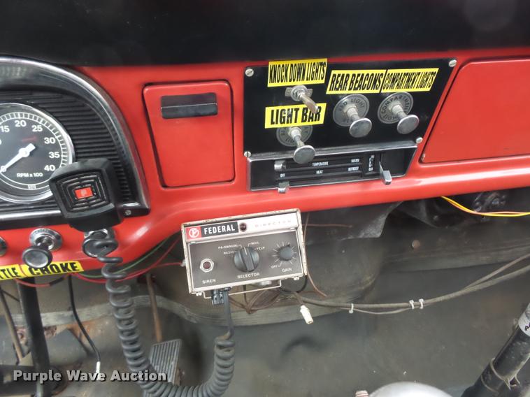 image for item L4390 1975 Ford fire truck