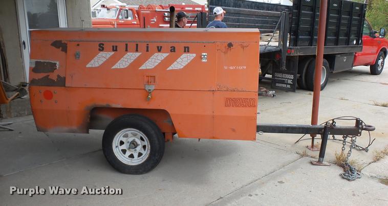 image for item L4392 Sullivan D185Q air compressor