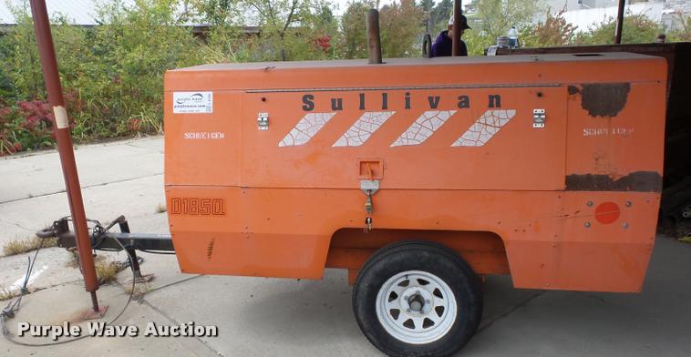 image for item L4392 Sullivan D185Q air compressor