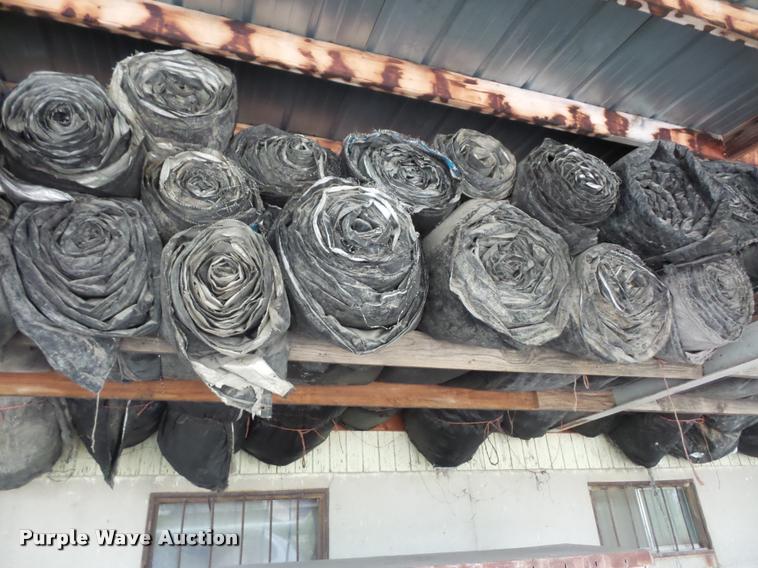 image for item L4394 Approximately 19 concrete blankets