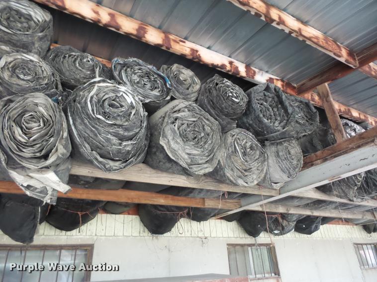 image for item L4394 Approximately 19 concrete blankets