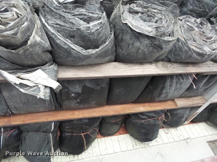 image for item L4394 Approximately 19 concrete blankets