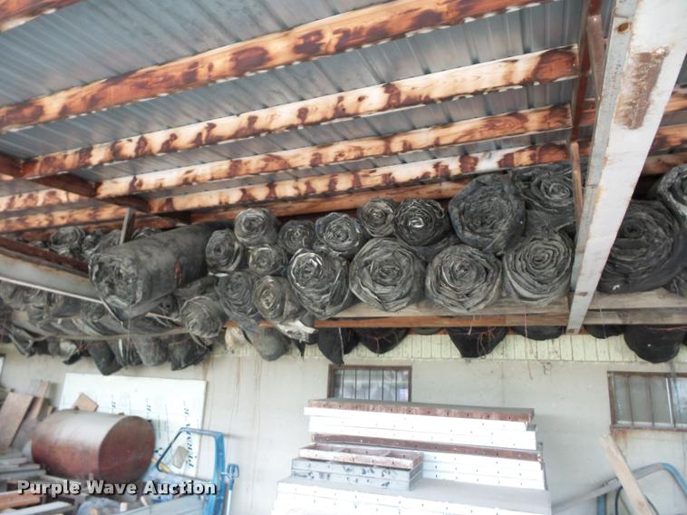 image for item L4394 Approximately 19 concrete blankets