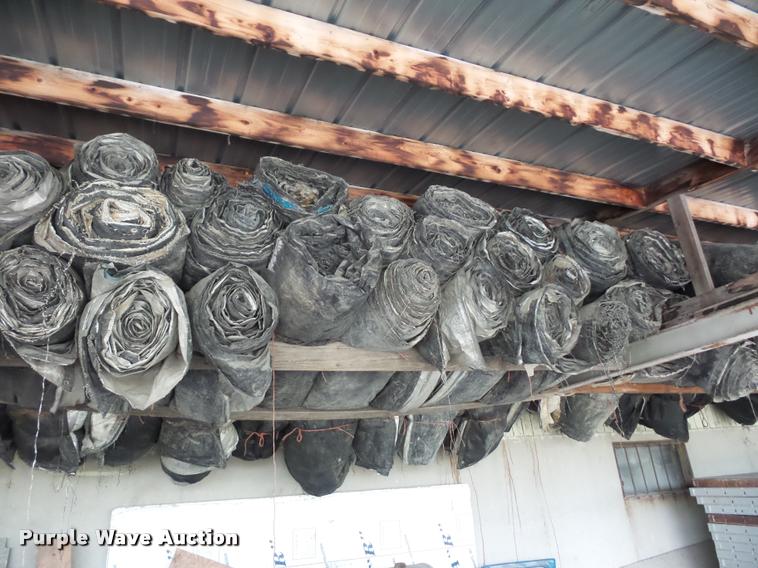 image for item L4395 Approximately 25 concrete blankets