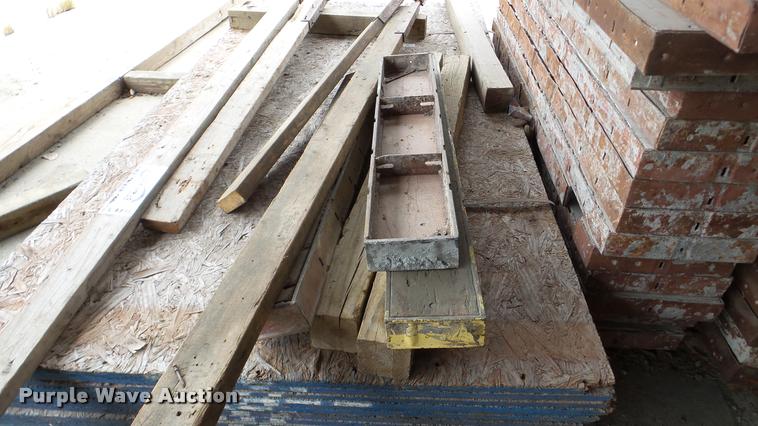 image for item L4398 Simon concrete forms and plywood