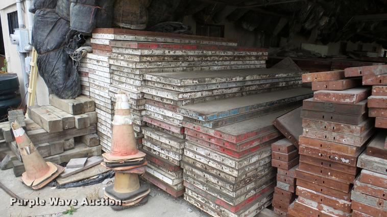 image for item L4398 Simon concrete forms and plywood