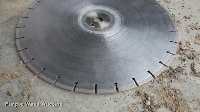 image for item L4409 MK concrete saw