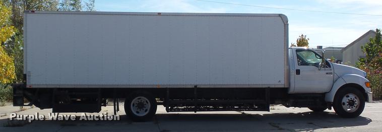 image for item L4413 2008 Ford F650 Super Duty box truck