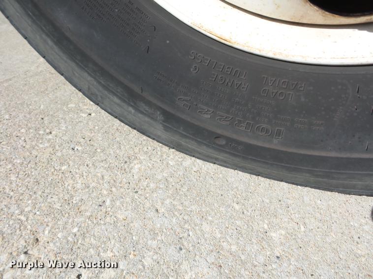 image for item L4413 2008 Ford F650 Super Duty box truck