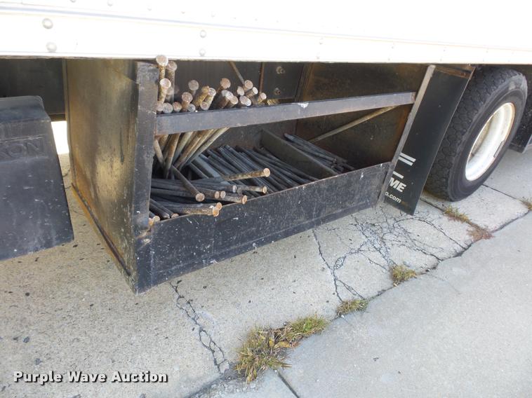 image for item L4413 2008 Ford F650 Super Duty box truck