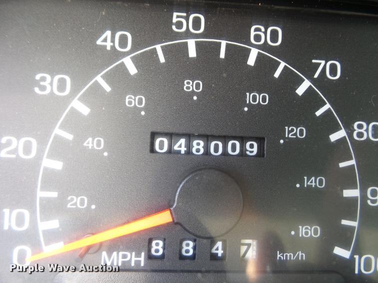 image for item L4413 2008 Ford F650 Super Duty box truck