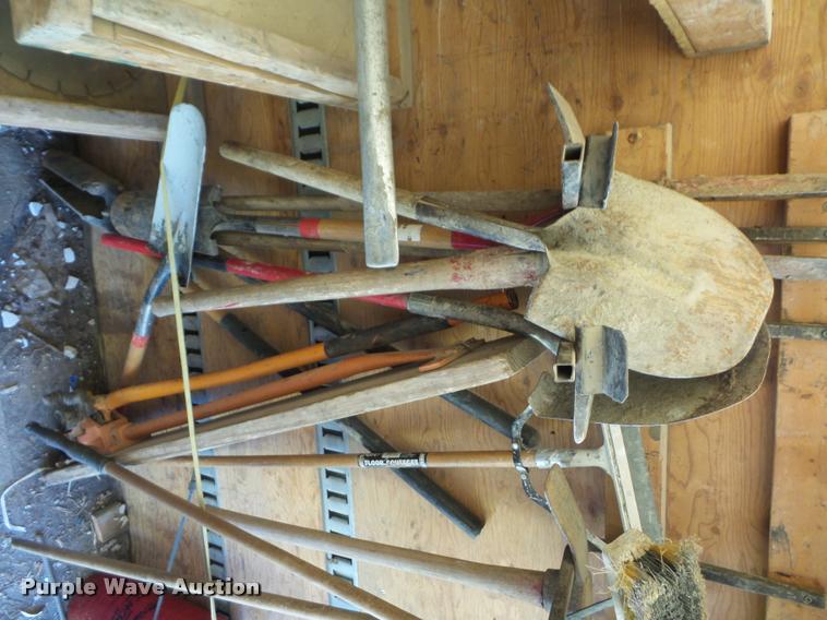 image for item L4413 2008 Ford F650 Super Duty box truck