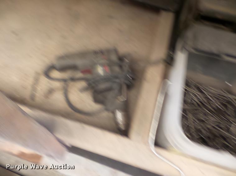 image for item L4413 2008 Ford F650 Super Duty box truck