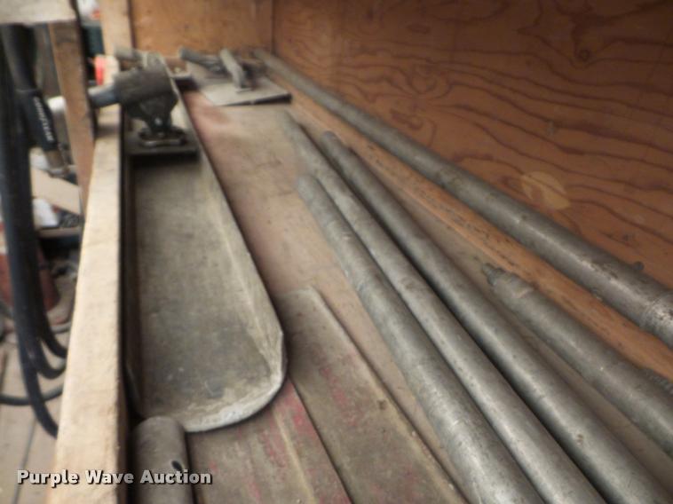 image for item L4413 2008 Ford F650 Super Duty box truck