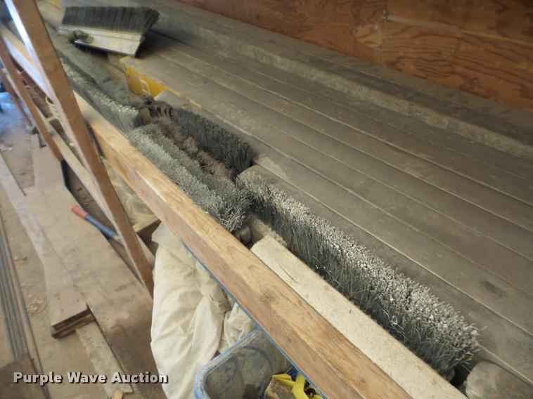 image for item L4413 2008 Ford F650 Super Duty box truck