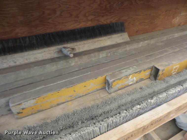 image for item L4413 2008 Ford F650 Super Duty box truck