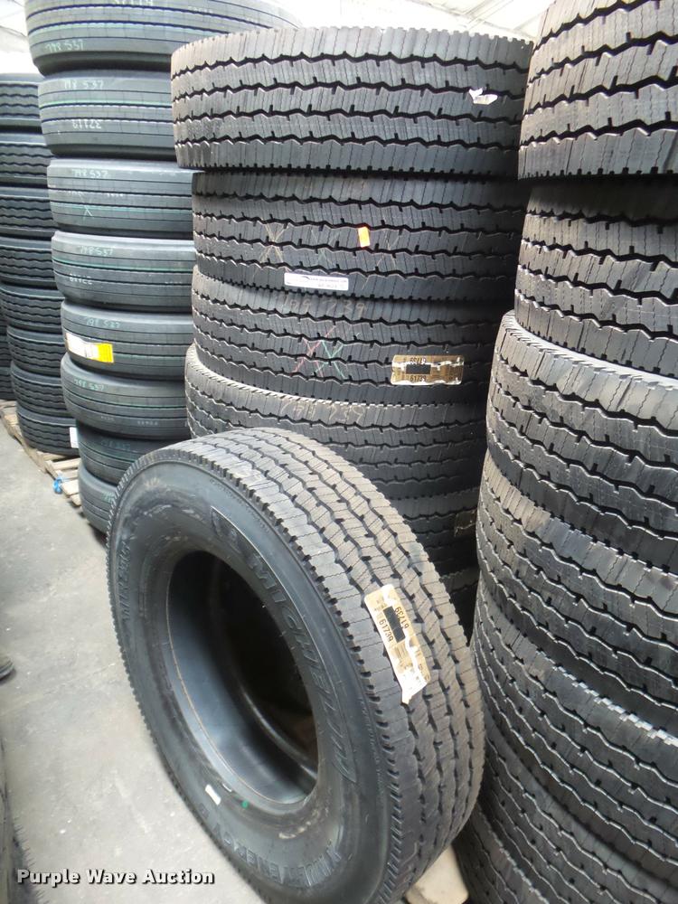 image for item AP9624 (8) Michelin X Multi Energy D 11R24.5 tires