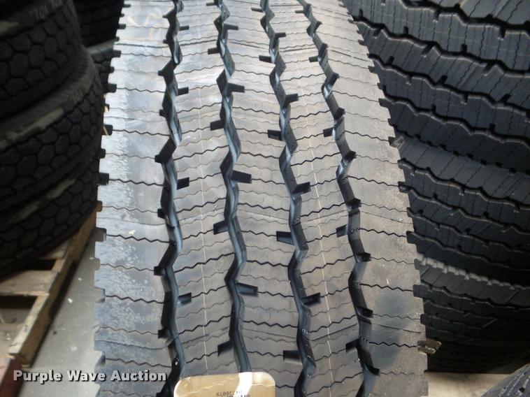 image for item AP9624 (8) Michelin X Multi Energy D 11R24.5 tires