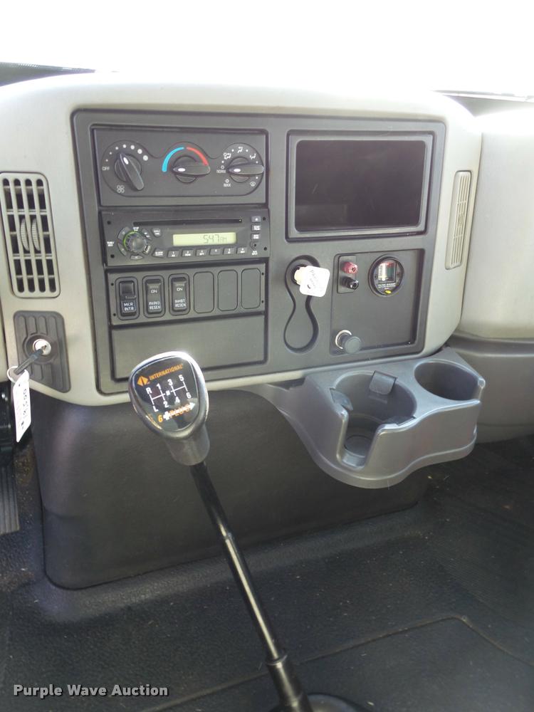 image for item BJ9311 2010 International DuraStar 4300 box truck