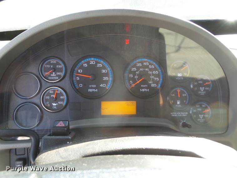 image for item BJ9311 2010 International DuraStar 4300 box truck