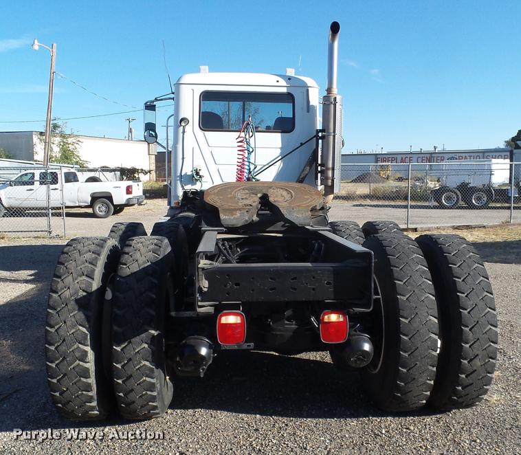 image for item BJ9312 2007 Mack CTP713 semi truck