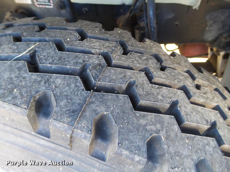 image for item BJ9312 2007 Mack CTP713 semi truck