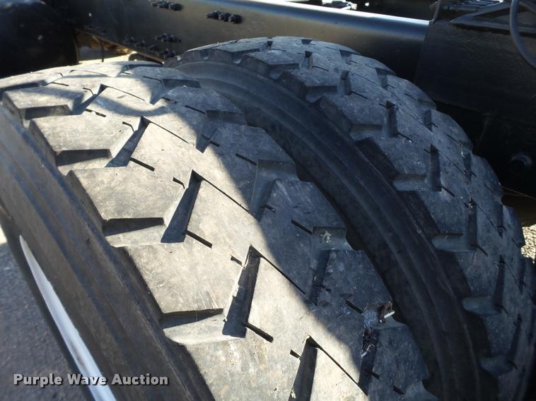 image for item BJ9312 2007 Mack CTP713 semi truck