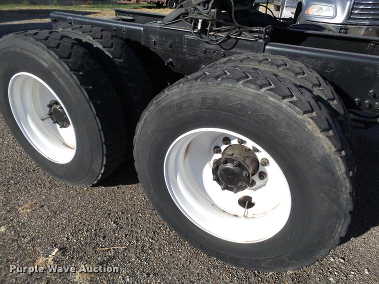 image for item BJ9312 2007 Mack CTP713 semi truck