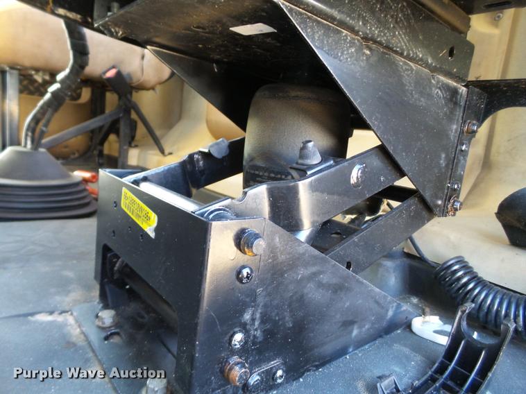 image for item BJ9312 2007 Mack CTP713 semi truck