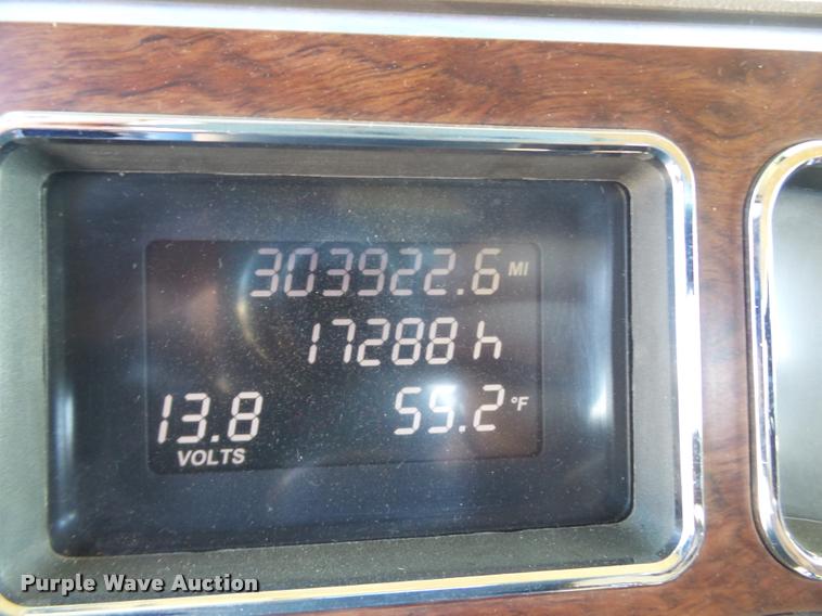 image for item BJ9312 2007 Mack CTP713 semi truck