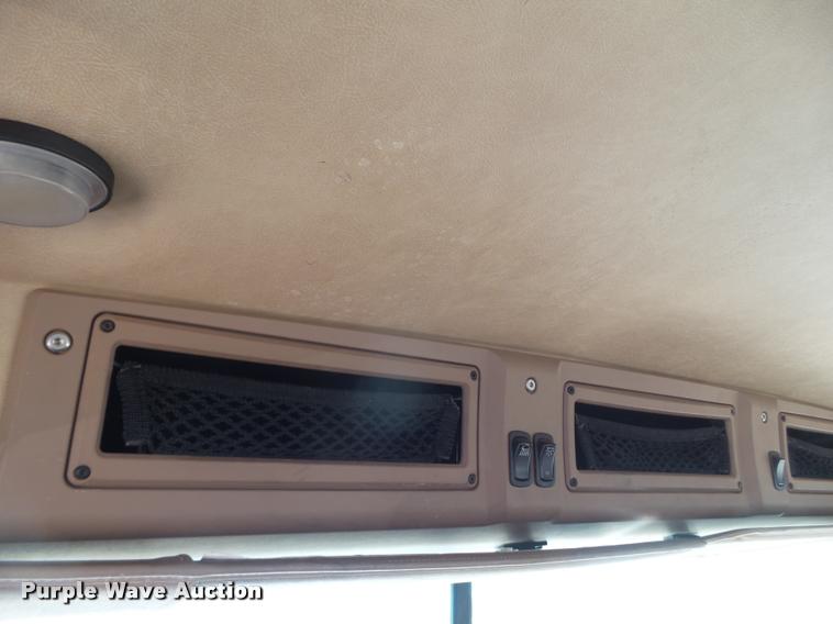 image for item BJ9312 2007 Mack CTP713 semi truck