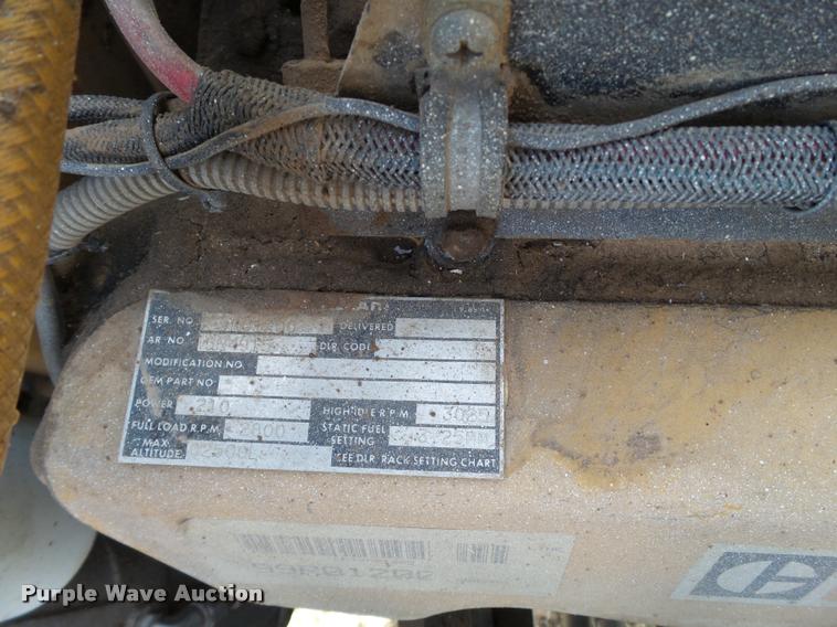 image for item BZ9220 1983 Mack DM492S truck cab and chassis