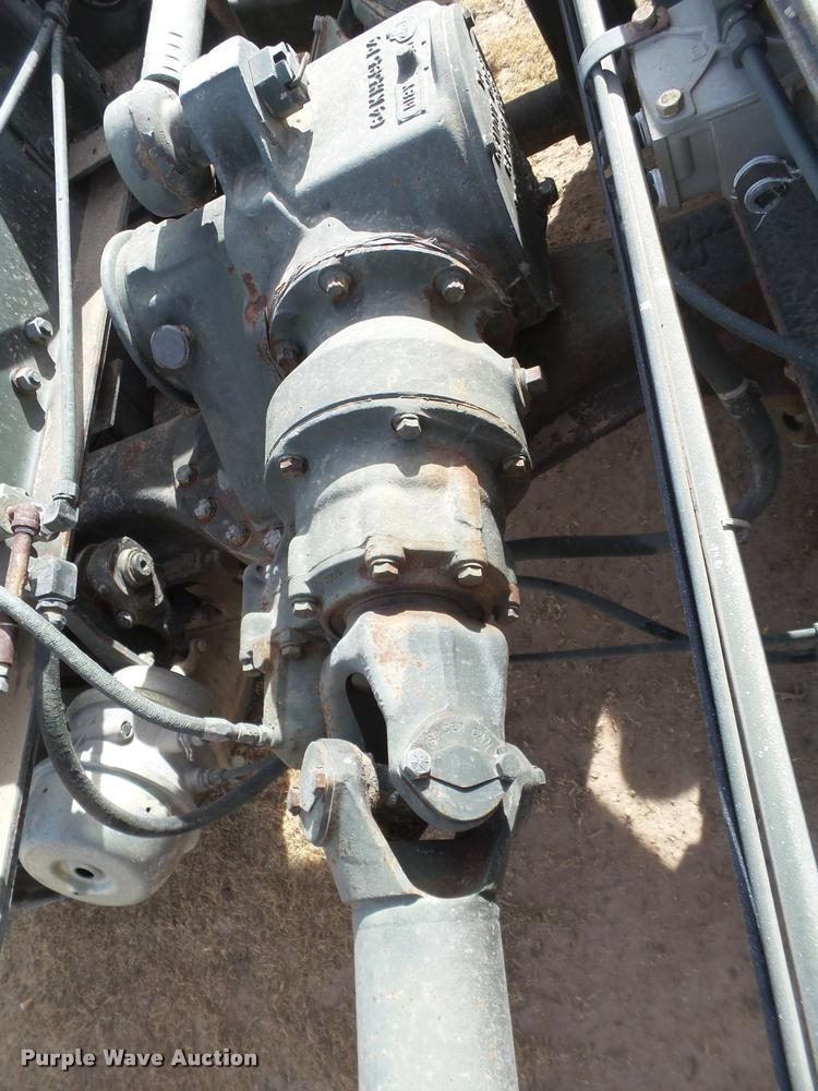 image for item BZ9220 1983 Mack DM492S truck cab and chassis