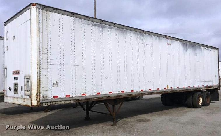 image for item F1429 1985 Brae dry van trailer