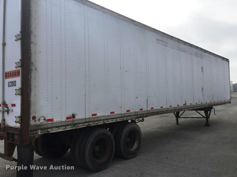 image for item F1429 1985 Brae dry van trailer