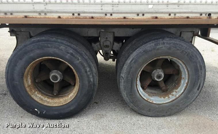 image for item F1430 1985 Brae dry van trailer