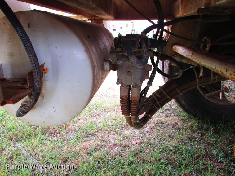 image for item J1626 2012 Western VT130 vacuum tank trailer