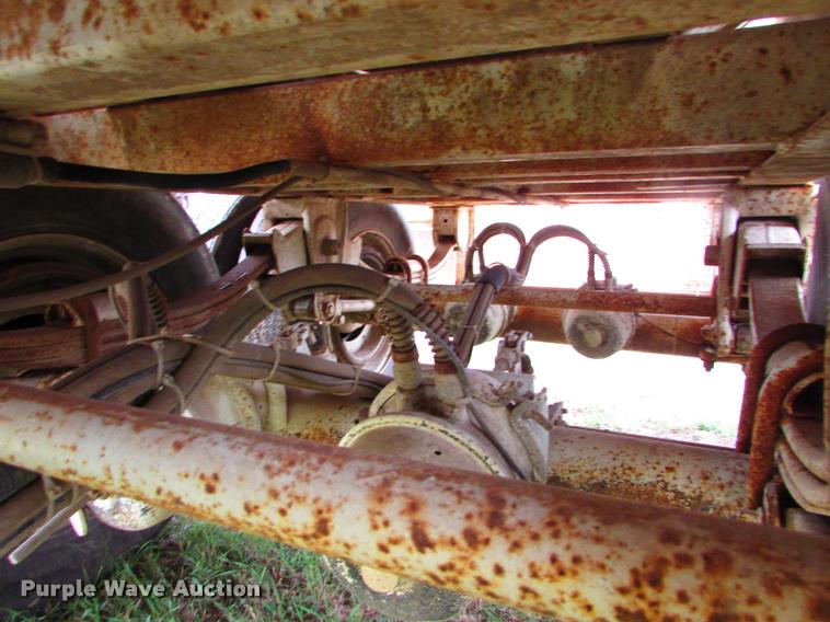 image for item J1626 2012 Western VT130 vacuum tank trailer