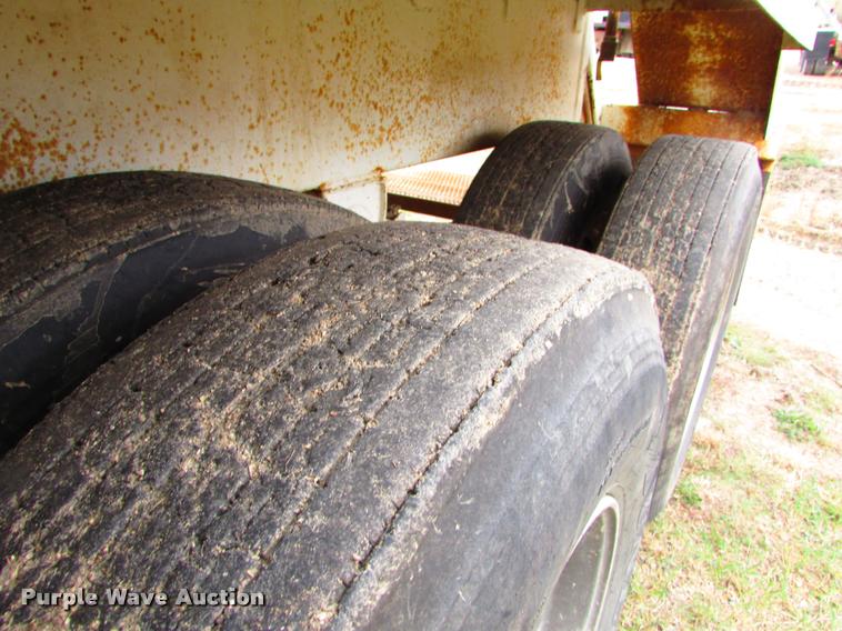 image for item J1626 2012 Western VT130 vacuum tank trailer